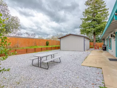 3577 Adams Ln, Redding, CA 96002 photo 16