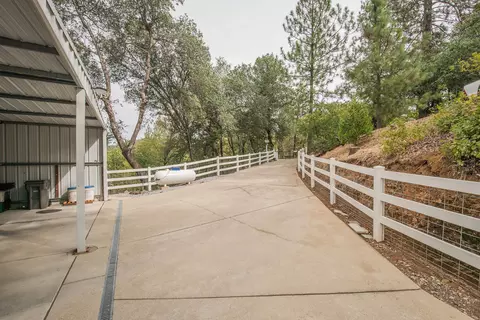 14370 Wintu Way, Redding, CA 96003 photo 23