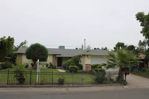6713 Southgate Dr, Redding, CA 96001 photo 2