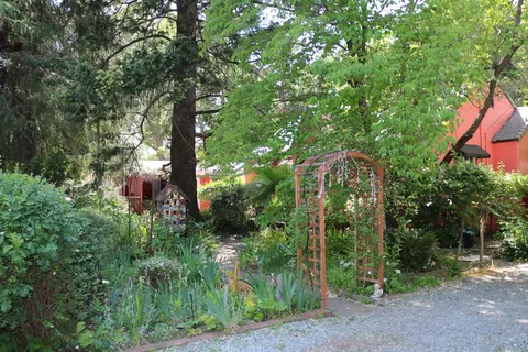 2556 Freebridge St, Redding, CA 96001 photo 57