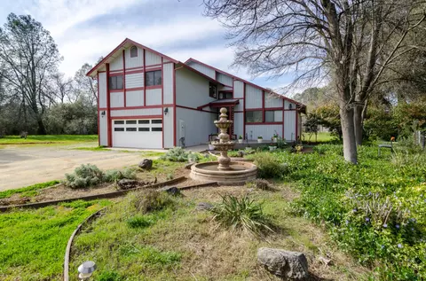 1566 Old Alturas Rd, Redding, CA 96003 photo 2