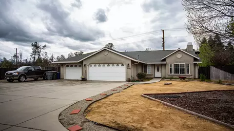 4099 Saffron Way, Redding, CA 96002 photo 4