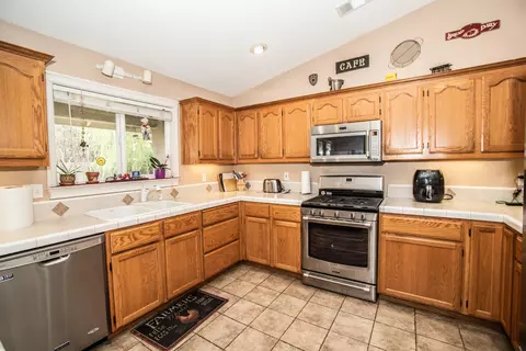 4099 Saffron Way, Redding, CA 96002 photo 12
