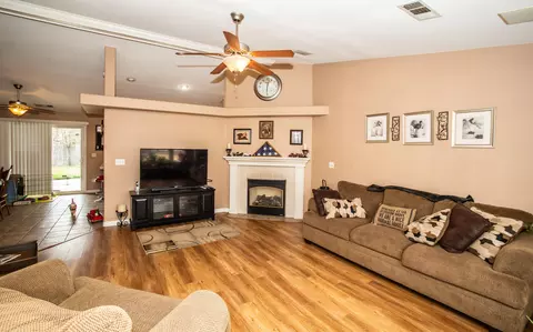 4099 Saffron Way, Redding, CA 96002 photo 7