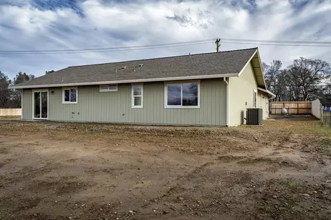 2584 Old Oregon Trl, Redding, CA 96002 photo 23