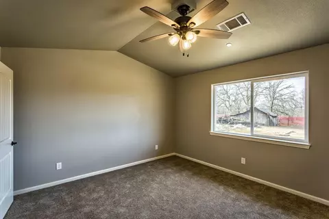 2584 Old Oregon Trl, Redding, CA 96002 photo 9