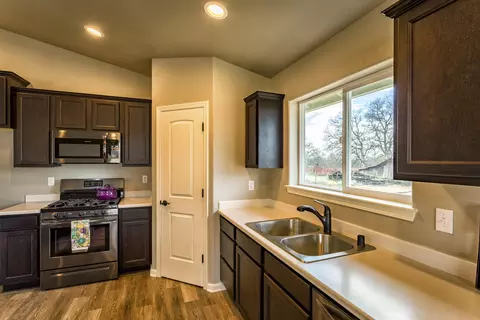 2584 Old Oregon Trl, Redding, CA 96002 photo 6
