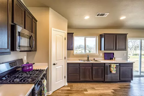 2584 Old Oregon Trl, Redding, CA 96002 photo 27