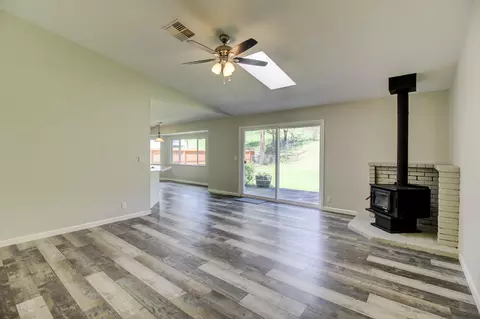 3234 Harlan Dr, Redding, CA 96003 photo 10