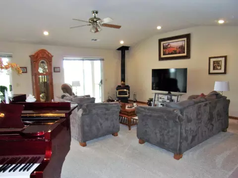 14045 St Marys Ave, Red Bluff, CA 96080 photo 6