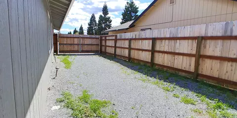 3307 Billings Dr, Redding, CA 96002 photo 38