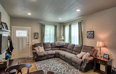 2766 Leland Ave, Redding, CA 96001 photo 4