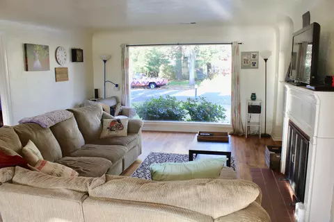 655 Loma St, Redding, CA 96003 photo 5