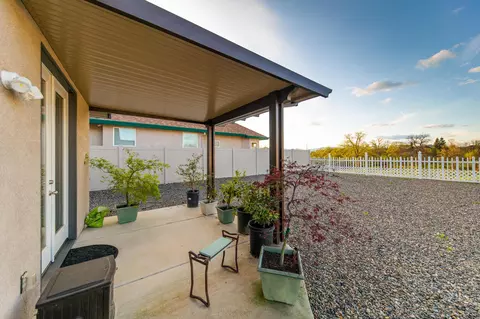 2118 Cadjew St, Redding, CA 96003 photo 21