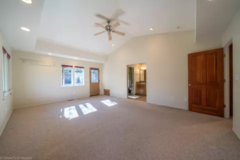 3299 Lake Redding Dr, Redding, CA 96003 photo 18