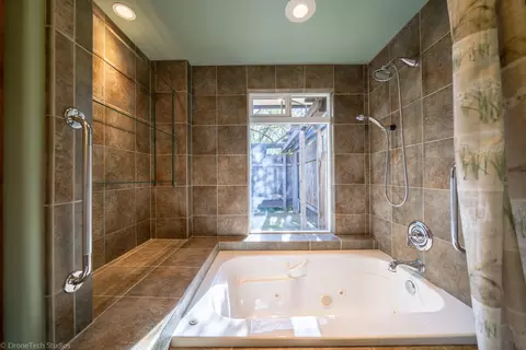 3299 Lake Redding Dr, Redding, CA 96003 photo 20
