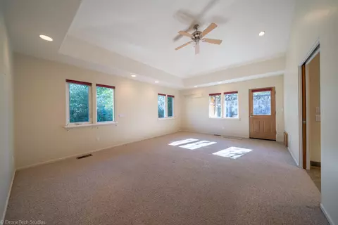 3299 Lake Redding Dr, Redding, CA 96003 photo 17