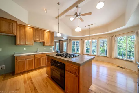 3299 Lake Redding Dr, Redding, CA 96003 photo 14