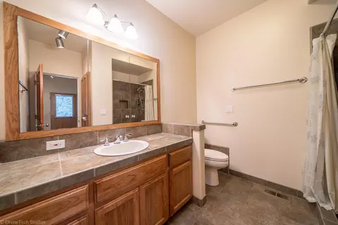 3299 Lake Redding Dr, Redding, CA 96003 photo 25