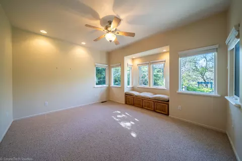 3299 Lake Redding Dr, Redding, CA 96003 photo 22