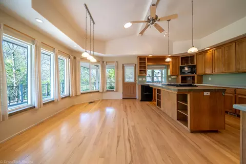 3299 Lake Redding Dr, Redding, CA 96003 photo 9