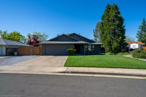 2891 Amethyst Way, Redding, CA 96003 photo 2