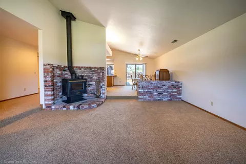2891 Amethyst Way, Redding, CA 96003 photo 7