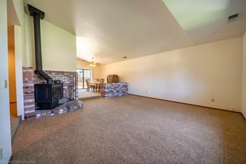 2891 Amethyst Way, Redding, CA 96003 photo 6