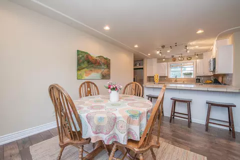 3101 Sunny Ln, Redding, CA 96001 photo 8