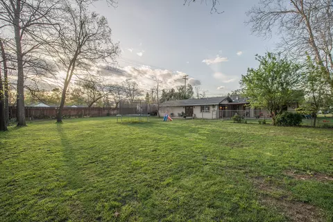 3101 Sunny Ln, Redding, CA 96001 photo 3