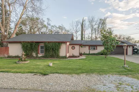 3101 Sunny Ln, Redding, CA 96001 photo 2