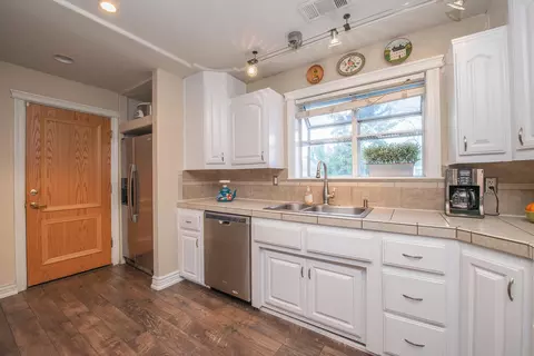 3101 Sunny Ln, Redding, CA 96001 photo 12