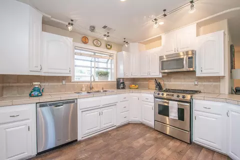 3101 Sunny Ln, Redding, CA 96001 photo 10