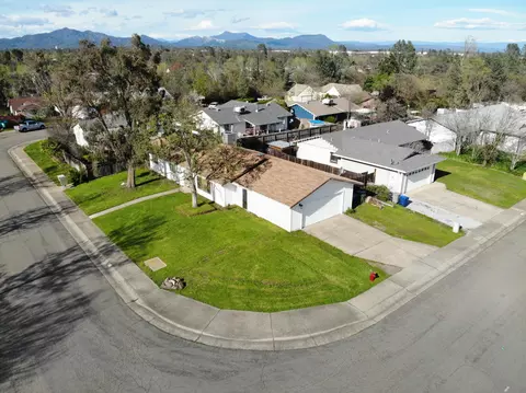 1011 Goodview Way, Redding, CA 96003 photo 25