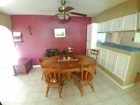 1015 Lorraine Dr, Redding, CA 96002 photo 3