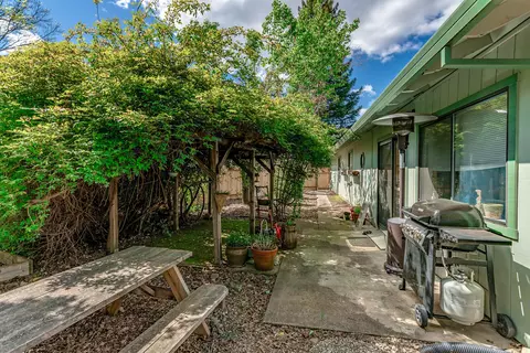 2587 Amethyst Way, Redding, CA 96003 photo 17
