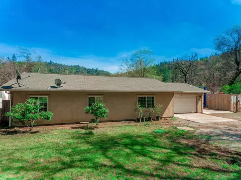 15051 Wonderland Blvd, Redding, CA 96003 photo 1
