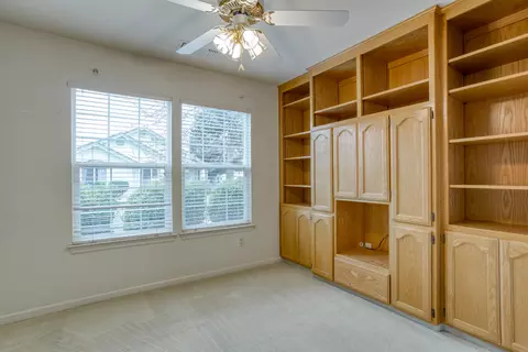 1712 Capistrano Walk, Redding, CA 96003 photo 4