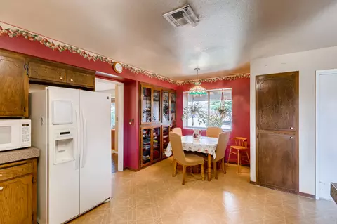 2183 Glengary Dr, Redding, CA 96001 photo 8