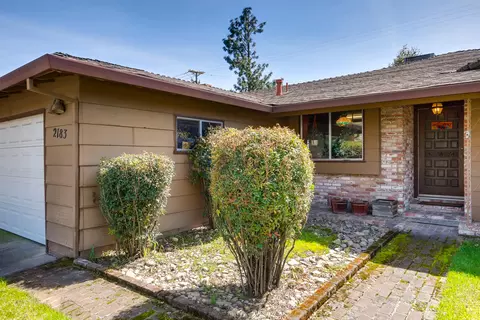 2183 Glengary Dr, Redding, CA 96001 photo 3