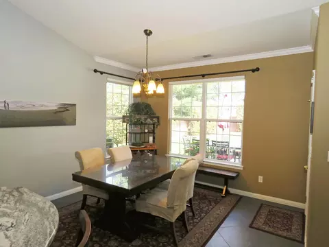 295 Kingsview Ct, Redding, CA 96003 photo 11