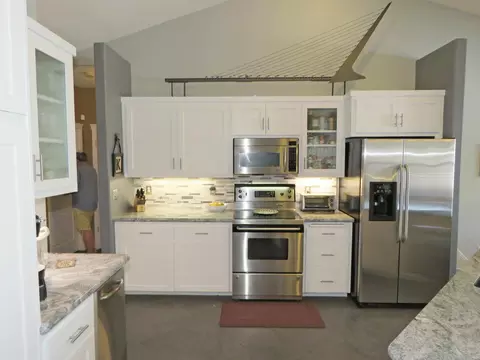 295 Kingsview Ct, Redding, CA 96003 photo 8