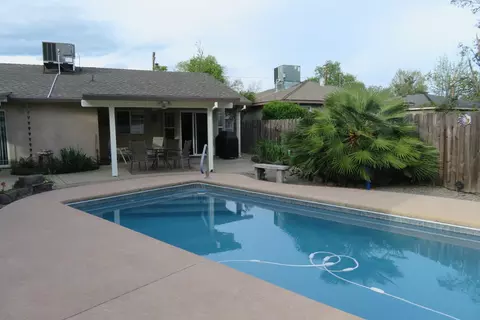 955 Gold St, Redding, CA 96001 photo 25