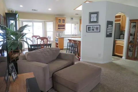 955 Gold St, Redding, CA 96001 photo 10