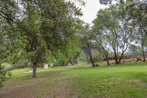 1600 Filaree Dr, Redding, CA 96002 photo 18