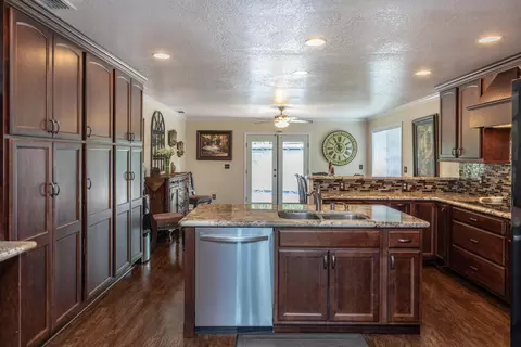 1600 Filaree Dr, Redding, CA 96002 photo 22
