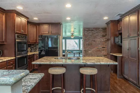 1600 Filaree Dr, Redding, CA 96002 photo 11
