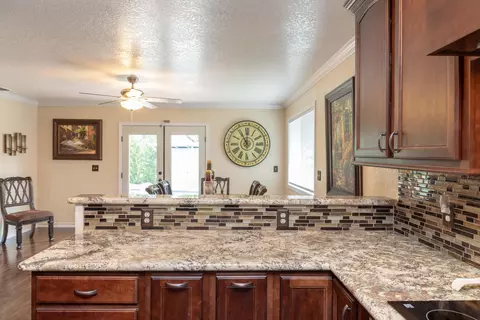 1600 Filaree Dr, Redding, CA 96002 photo 33