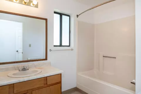 5850 Old Barn Way, Redding, CA 96001 photo 13