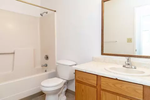 5850 Old Barn Way, Redding, CA 96001 photo 11